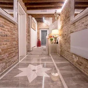 Capatron Venice